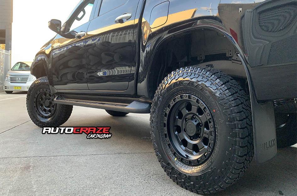 TOYOTA HILUX N80 4WD ATX AX201 CAST IRON BLACK